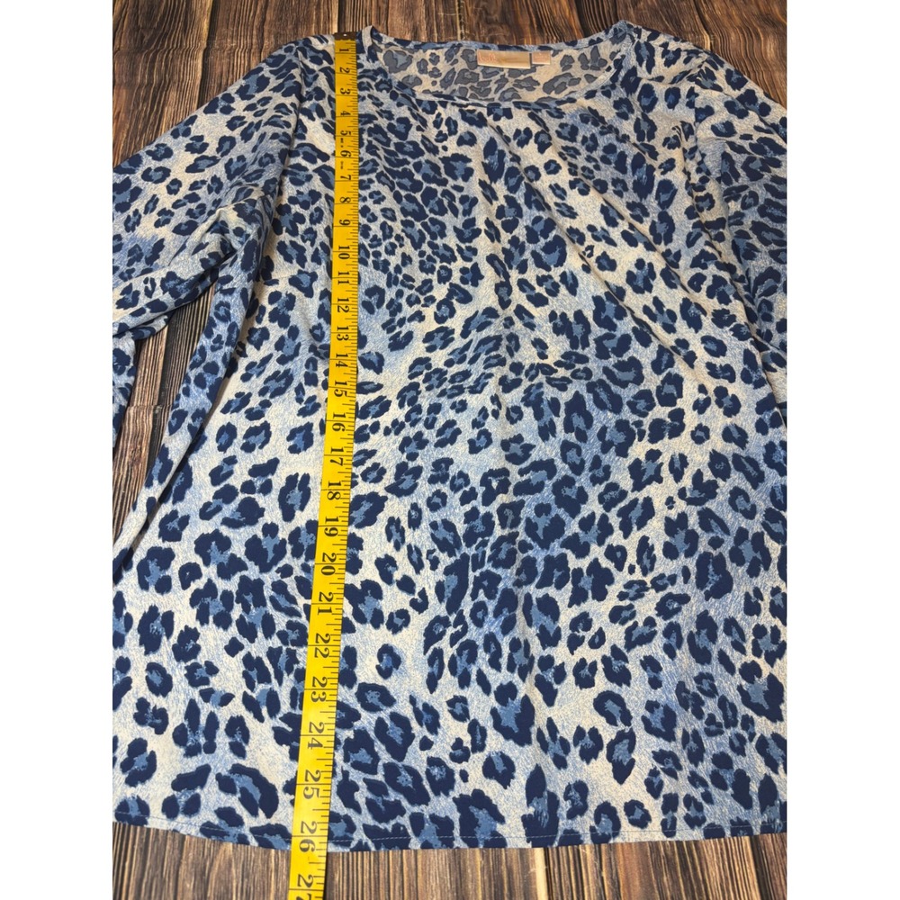 Belle by Kim Gravel Womens Blouse L Blue Leopard Print Ruffle Bell Sleeve Top - Picture 4 of 11